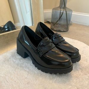 Adorable Black Chunky Loafer